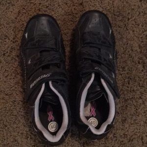 Specialized cycling shoes